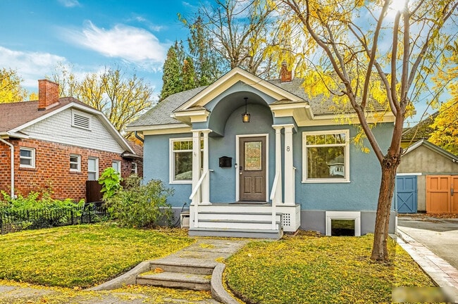 Building Photo - 8 Newell St