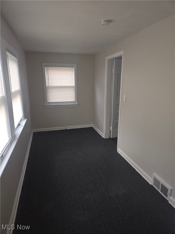 Building Photo - 10002 Parkview Ave