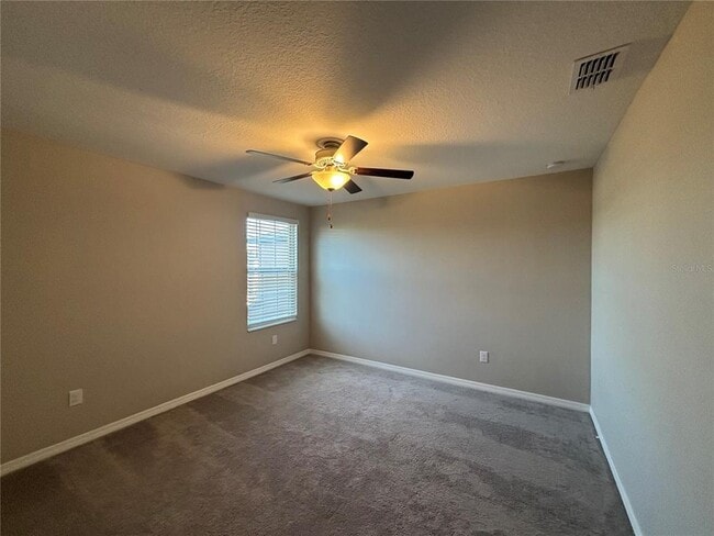 Building Photo - 572 Argyll Dr