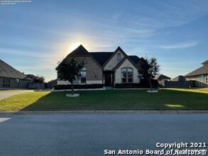 Building Photo - 5923 Dewdrop Ln
