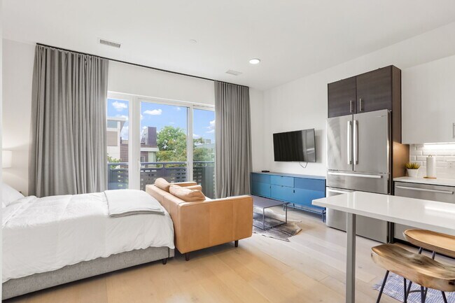 Building Photo - Beautifully Furnished Studio Condo in the Heart of Denver