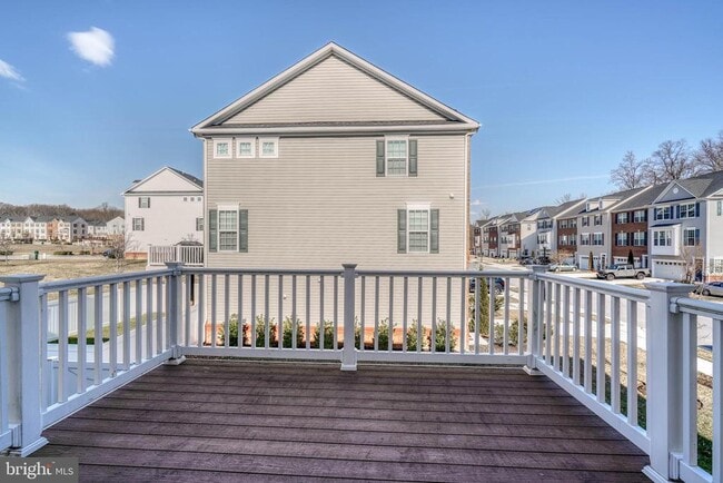 Building Photo - 985 Morgan Run Rd