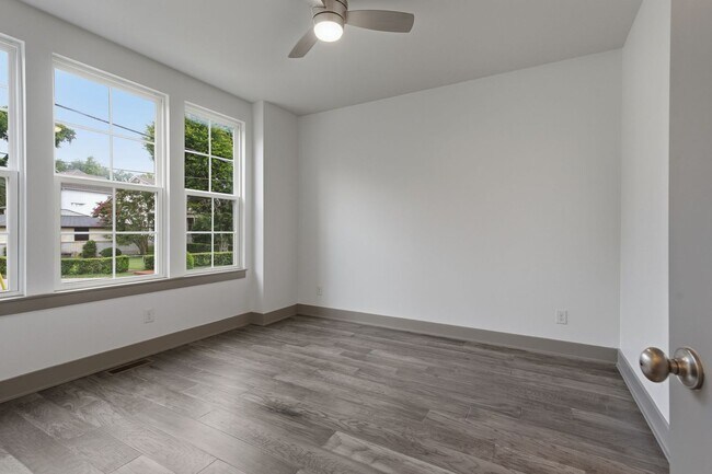 Building Photo - 122H Oceola Ave