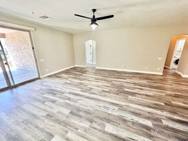 Building Photo - Pristine Single Level 3 Bedroom Home In The Sought After Gated Lagos Vistoso Community in Chandler!