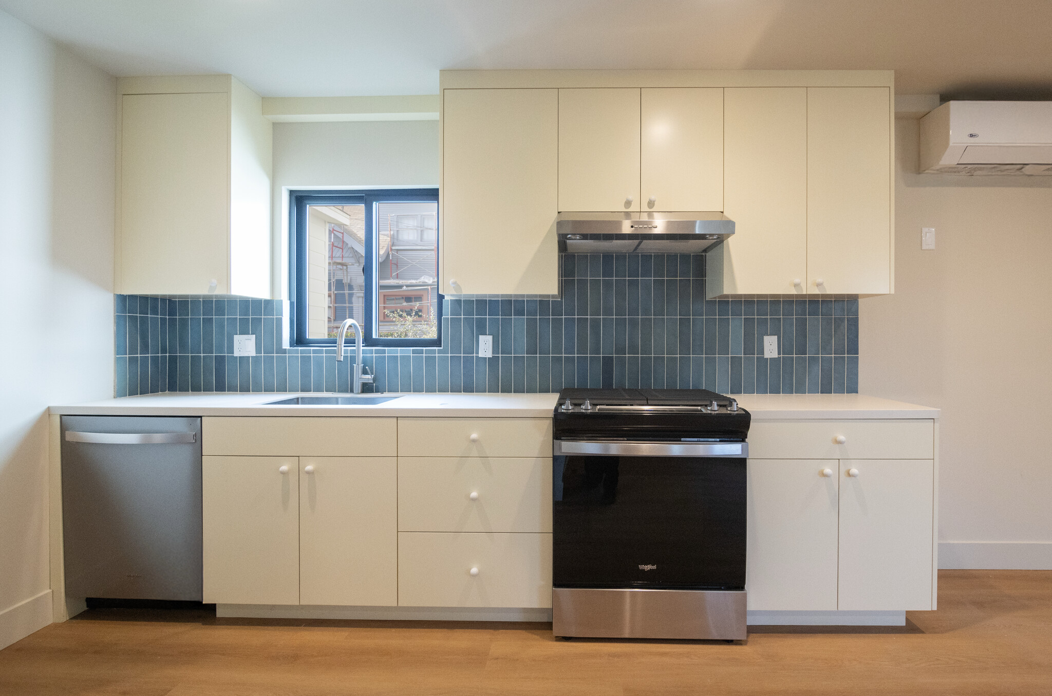 Building Photo - 4541 1/2 Melbourne Ave