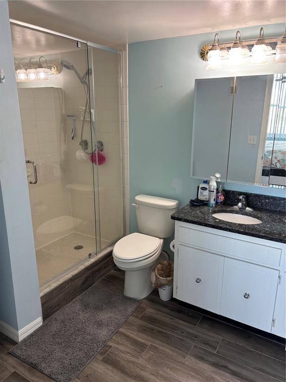 Building Photo - 7540 Bay Island Dr S