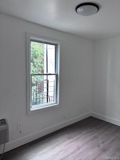 Building Photo - 387 E 152nd St