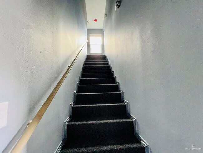 Building Photo - 14 Nassau St