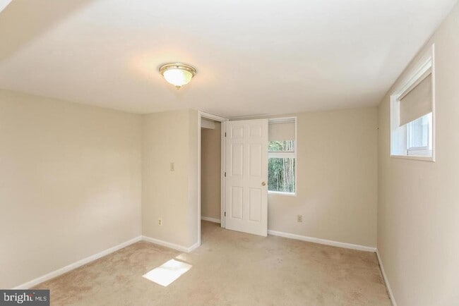 Building Photo - 839 Bowie Rd