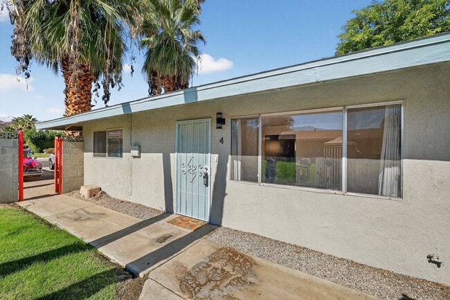 Building Photo - 44440 Acacia Dr