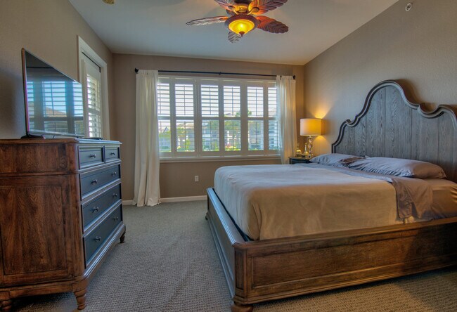 Building Photo - 8771 Coastline Ct