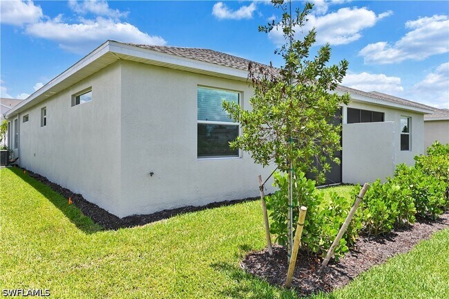 Building Photo - 20545 Hazelnut Ct