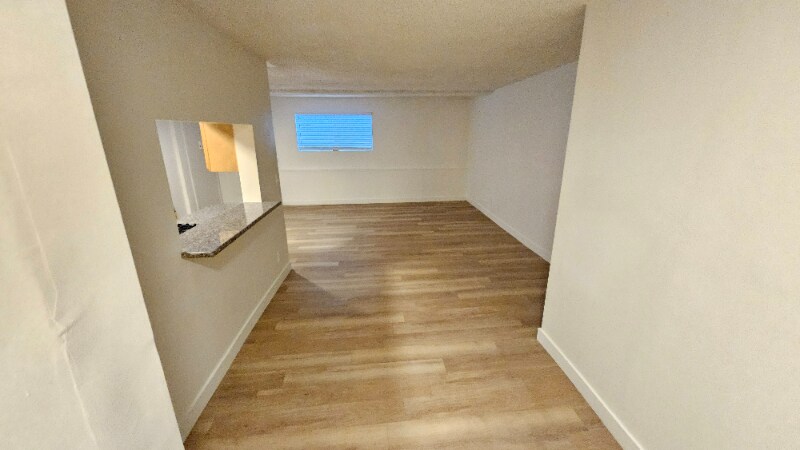 Building Photo - 1130 N Fuller Ave