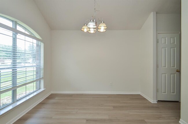Building Photo - 21123 Bear Tree Trail