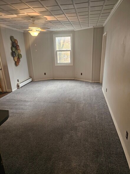 Living Room - 545 S Douglas Ave