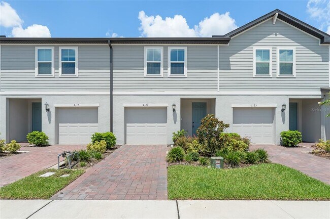 Primary Photo - 2121 Crape Jasmine Ln
