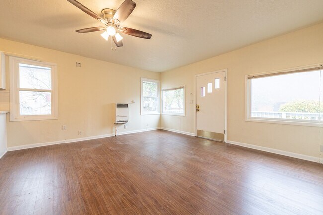 Building Photo - 11130 NE Knott St