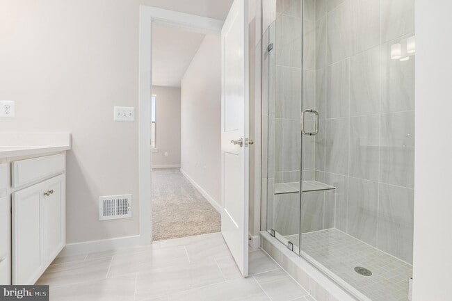 Building Photo - 44514 Wolfhound Sq