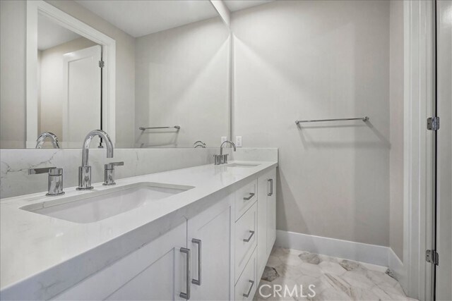 Building Photo - 212 Mistwater