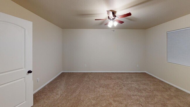 Building Photo - Gorgeous 4 Bedroom, 3 Bath Home with Attac...