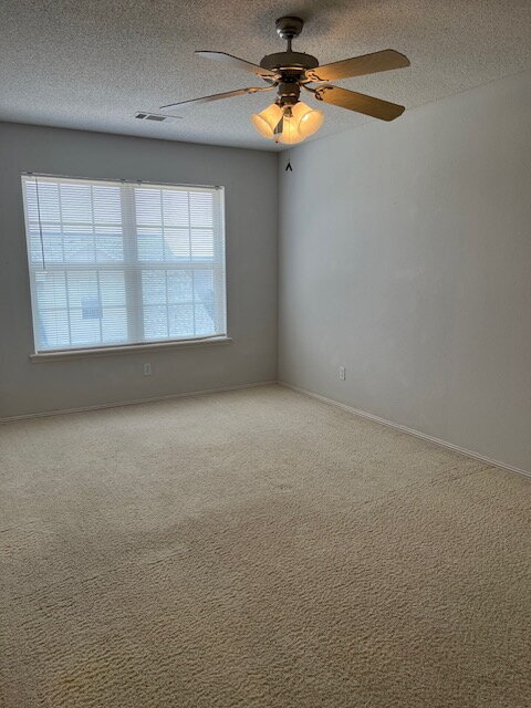 Building Photo - 4104 Hunter Way
