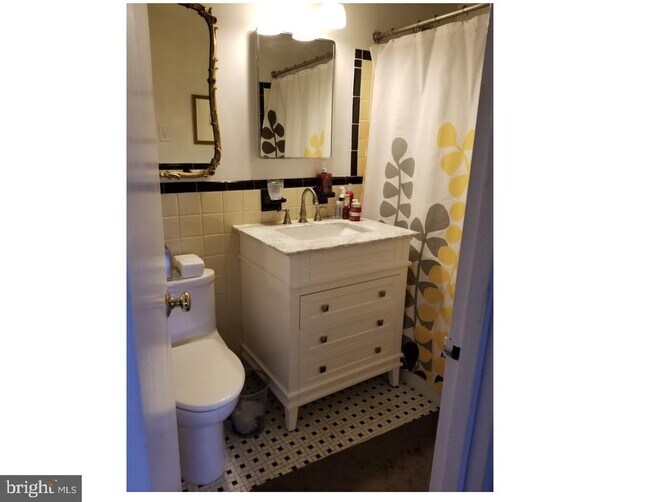 Building Photo - 2500 Q St NW