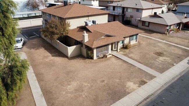 Building Photo - ONE MONTH FREE! Eligible applicants may qualify for a $0 MOVE-IN DEPOSIT, subject to credit appro...