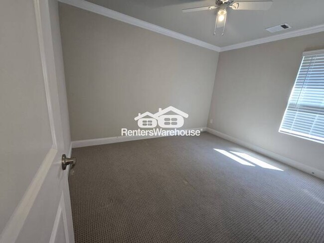 Building Photo - FOR RENT - MOVE IN READY - 4BEDS 2BATHS - ...