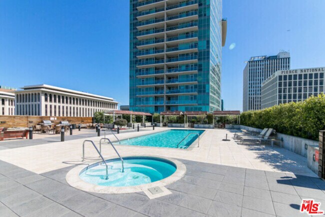 Building Photo - 3785 Wilshire Blvd