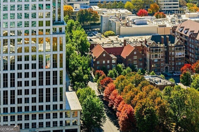 Building Photo - 1065 Peachtree St NE