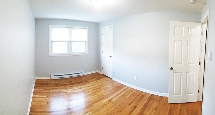 Building Photo - 186 Sheffield Lane