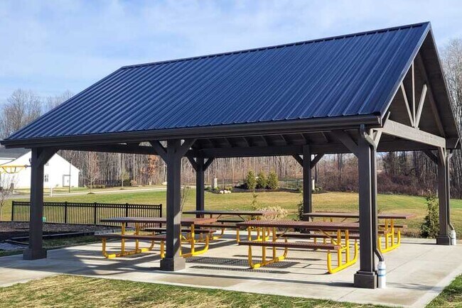 Building Photo - 1209 Ayla Ave