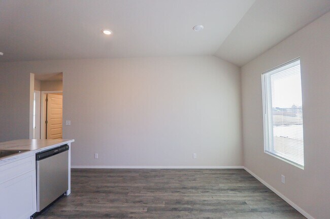Building Photo - 1506 S 83rd St