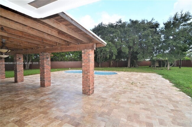 Building Photo - 10820 SW 126th St