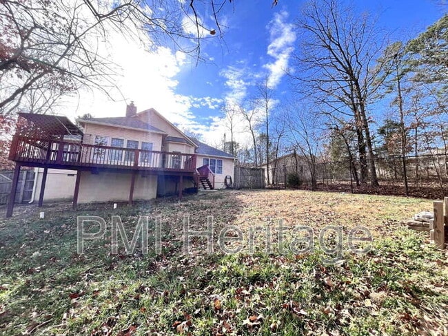 Building Photo - 95 Bassingham Dr