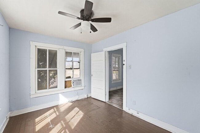 Building Photo - 2420 Stevens St