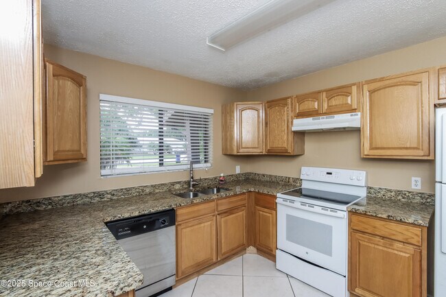 Building Photo - 157 Englar Dr