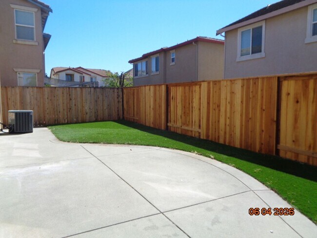 Building Photo - 2429 Flatley Cir