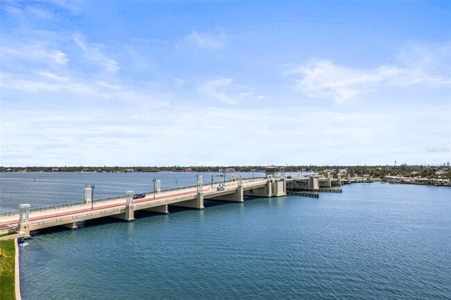 Building Photo - 500 Treasure Island Causeway
