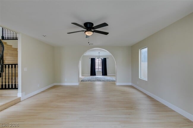 Building Photo - 821 Long Branch Dr