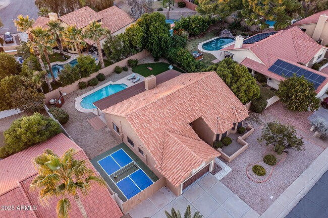 Building Photo - 15832 N 60th Way