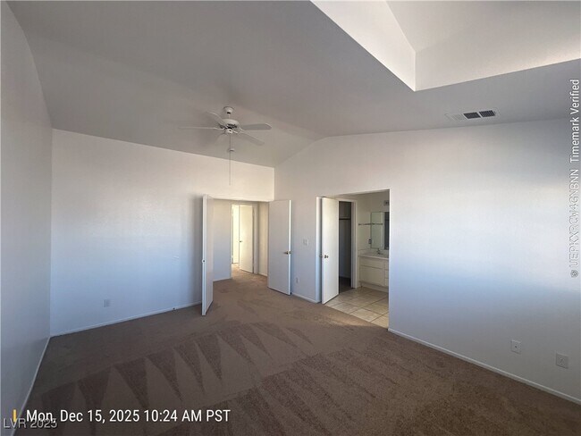 Building Photo - 6994 Cypress Gardens Ln