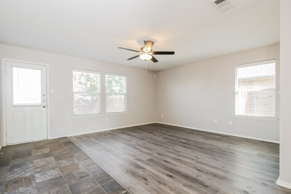 Building Photo - 2437 Clairborne Dr