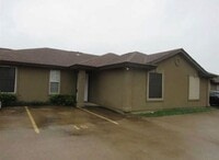 Building Photo - 506 Shiloh Dr