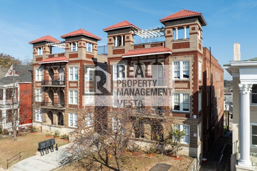 Interior Photo - Katherine Court Apartments