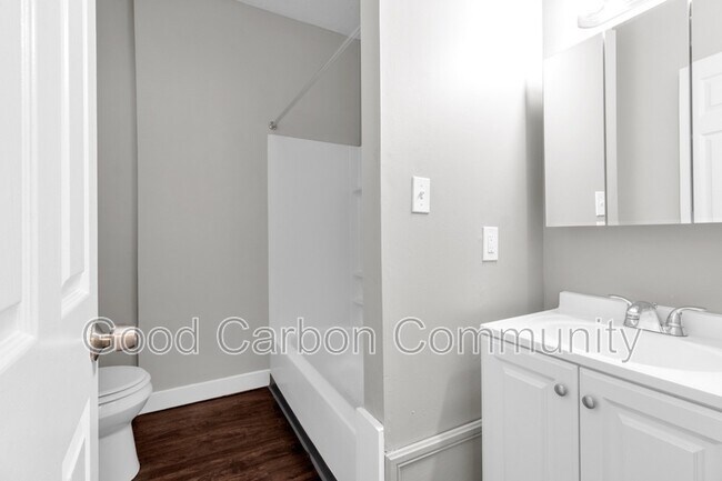 Building Photo - 1073 Grant St