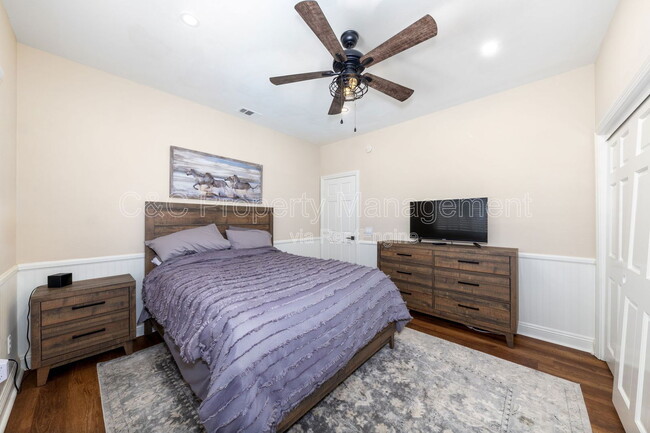 Building Photo - 39550 Calle De Companero