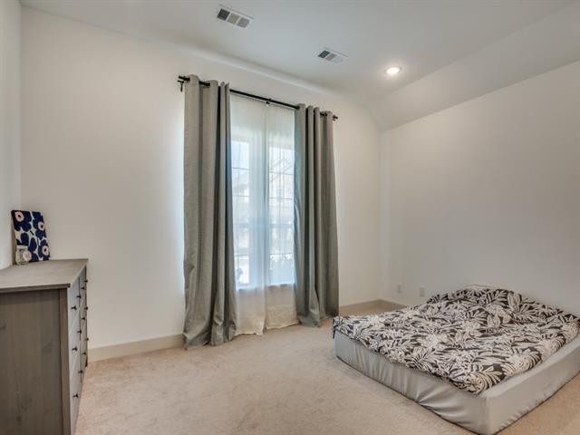 Building Photo - 12851 Shepherds Hill Ln