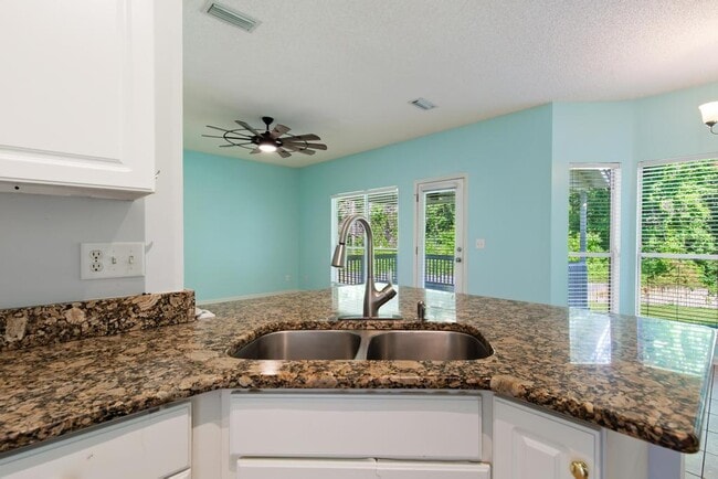Building Photo - 13480 Gallant Fox Cir W