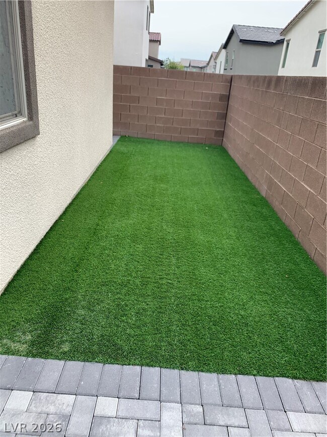 Building Photo - 537 Ruby Mesa Ave